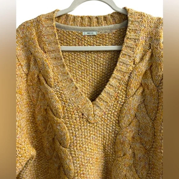 KIMCHI BLUE OVERSIZED KNIT SWEETER YELLOW GINGER M/L WOMEN PULLOVER - Picture 3 of 9